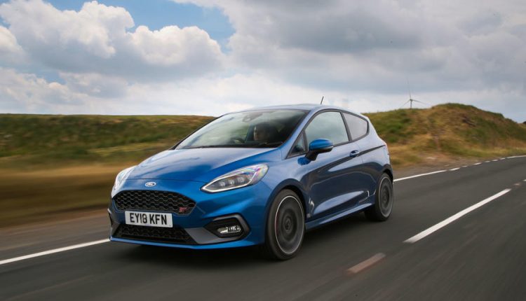 Top 10 xe ô tô 4 chỗ giá rẻ nhất Việt Nam 2019