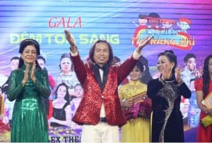 Đỗ Minh Tuấn “Mười năm tình cũ” tỏa sáng trong “Dạ khúc xưa & nay 2019” Đỗ Minh Tuấn “Mười năm tình cũ” tỏa sáng trong “Dạ khúc xưa & nay 2019”