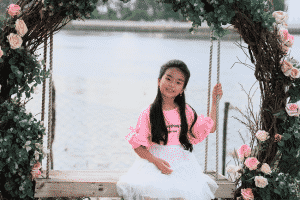 Quán quân "Tìm kiếm tài năng nhí 2019" Trần Mỹ Kiều xúc động cảm ơn mẹ