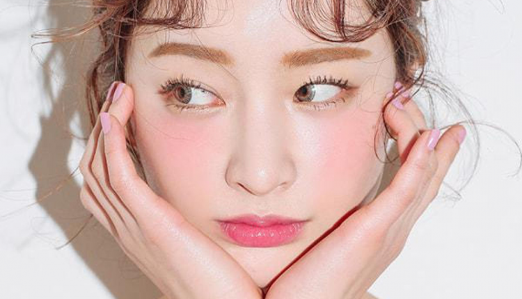 10 bước trang điểm/ makeup để sở hữu khuôn mặt đẹp tự nhiên