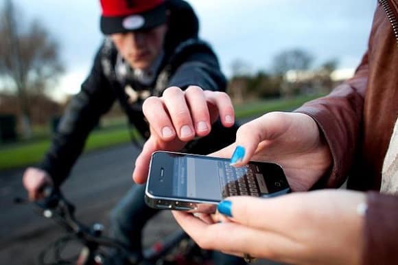 Mơ bị cướp là điềm báo lành hay xấu?