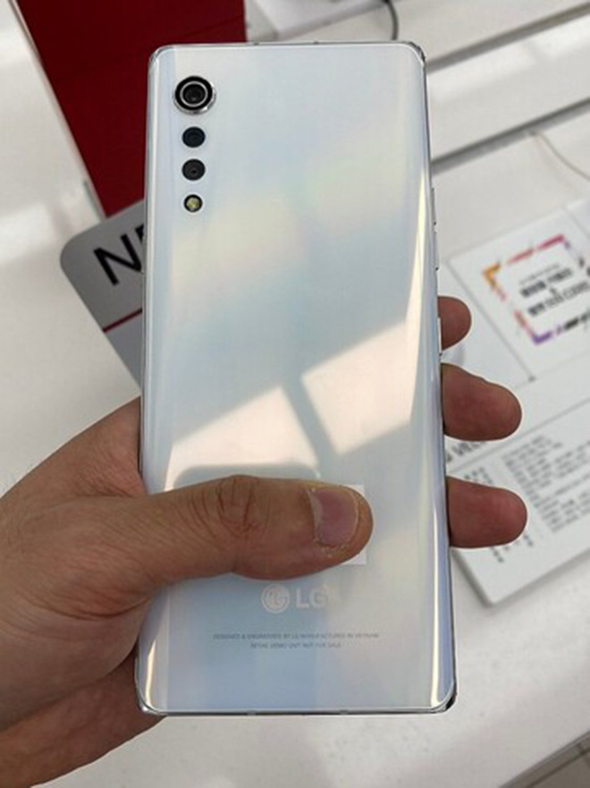 Chính thức lộ diện điện thoại LG Velvet đẹp hơn mong đợi
