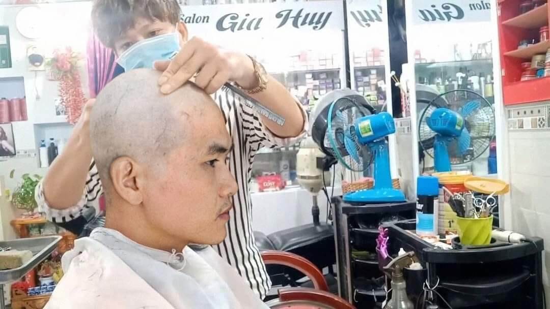 Thiện Viva được nhiều bạn trẻ biết đền nhờ những hình ảnh ghép gây sốc ‘’dở khóc dở cười’’